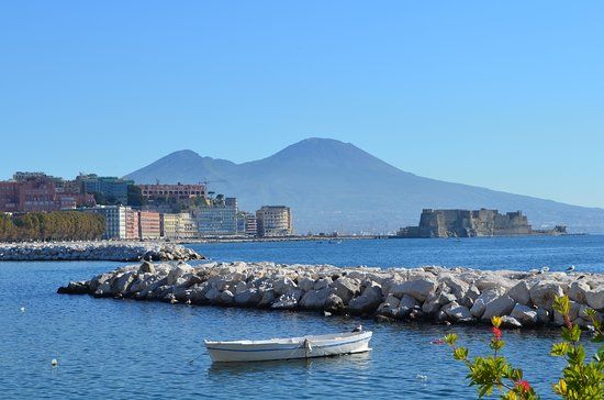 Via Caracciolo e Lungomare di Napoli